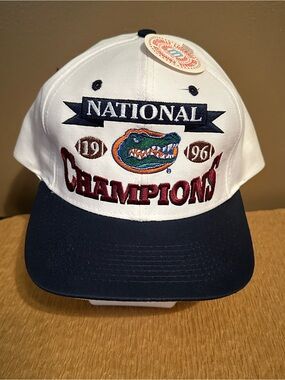 LOGO 7 Florida Gators National Champions Embroidered Baseball Cap